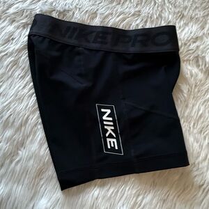 Nike Pro Mid-rise 3” Compression Shorts XS